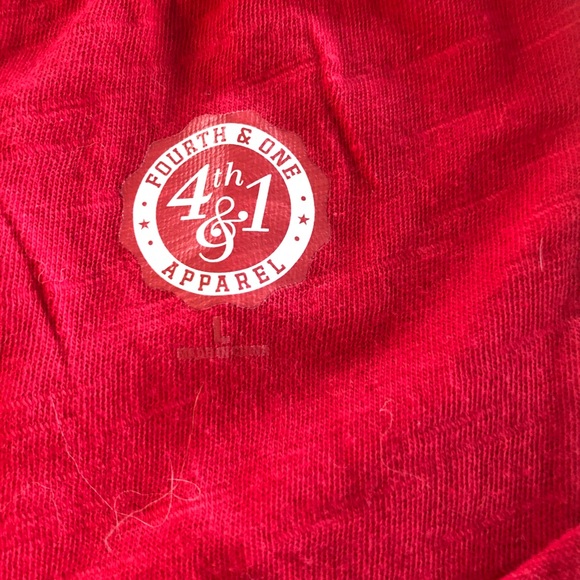 Wisconsin Badgers red v neck tee size L - Picture 3 of 5